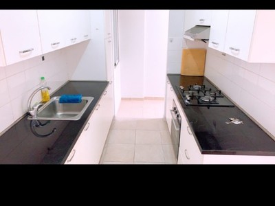 Cần tiền gấp ,bán  lỗ 200tr, ehome 3 78m2 , 3pn  , đã có sổ hồng, gặp ngay chính chủ 1