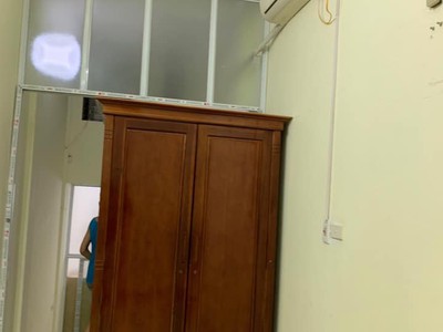 Cho thuê nhà 3 tầng, đủ điều hòa, nóng lạnh, máy giặt  ngõ 347 Nguyễn Khang, Cầu Giấy 4