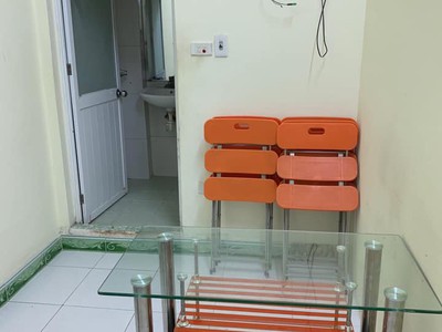 Cho thuê nhà 3 tầng, đủ điều hòa, nóng lạnh, máy giặt  ngõ 347 Nguyễn Khang, Cầu Giấy 2