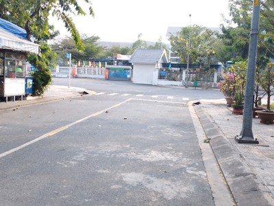 Chính chủ ra gấp nền đất sổ đỏ 5x20m KDC Cát Lái giá 50tr/m2 1