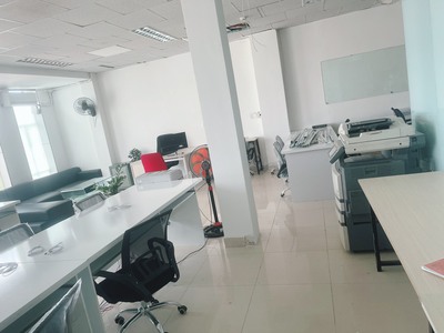 Cho thuê sàn 90 m2 setup full 1