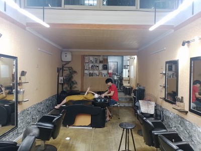 Cho thuê nhà nguyên căn huỳnh thúc kháng 50m2, 5t, 7p, 26tr/t, đống đa. 0