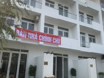 Bán cặp nhà kdc văn lang bình hưng bình chánh ngang 10 dài 20 3 lầu giá chỉ 8 tỷ 9 1 căn lh vương 0