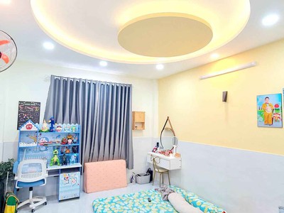 Bán gấp nhà 4 t đúc 70m2 phạm văn đồng linh tây thủ đức chỉ hơn 5 tỷ tl đẹp lung linh quá rẻ 2