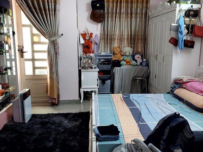 Nhà bán chính chủ,nguyễn trãi  mặt tiền hẻm, cách mấy căn ra hẻm xe hơi 1