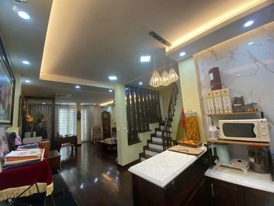 Bán gấp nhà 5.5 tầng phân lô đại kim, hoàng mai, phân lô ô tô tránh, kd siêu chất 2