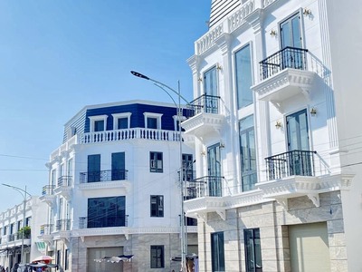Nhà mặt tiền ngay chợ Thị trấn thới lai cần thơ 4