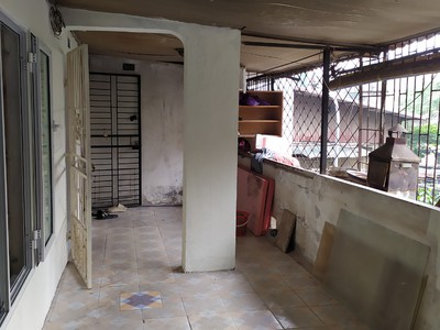 Cho thuê căn hộ tầng 3 tập thể Vĩnh Hồ  nhà mới sửa sạch đẹp khang trang  mặt phố Thái Thịnh 10