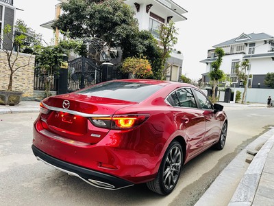 Mazda 6 Premium 2020 chạy 1v 0