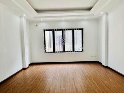 Bán nhà nguyễn chính, hoàng mai, ngõ to, mt rộng siêu thoáng, 10m ô tô, 40m ô tô tải đỗ, giá chỉ 2