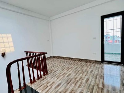 Bán nhà nguyễn chính, hoàng mai, ngõ to, mt rộng siêu thoáng, 10m ô tô, 40m ô tô tải đỗ, giá chỉ 3