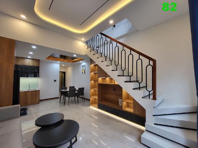 BANK DÍ   Bán Gấp Nhà 3T Đẹp - Vị Trí Trung Tâm - Đường Tiểu  La  - Hải Châu 0