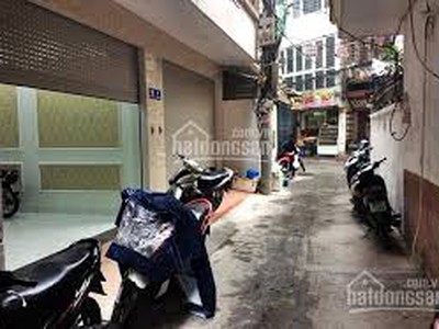 Cho thuê nhà 4 tầng x 41m, cách phố nguyễn phúc lai 12m 0