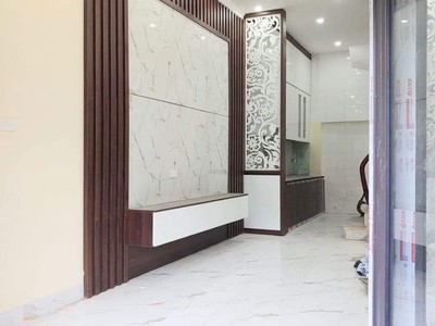Chuyên cho thuê xe du lich từ 4 đến 45 chỗ 745