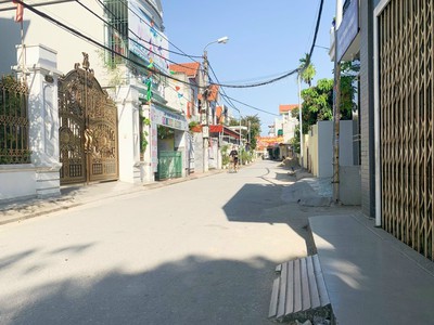 Bán nhà phố trung hành, mặt đường kinh doanh tốt, 52m 2 tầng giá 3.15 tỉ ô.tô đỗ 24h 1