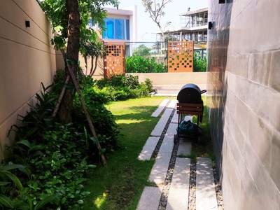 Bán biệt thự 2 mặt tiền ven biển Đà Nẵng DT gần 450m2 5