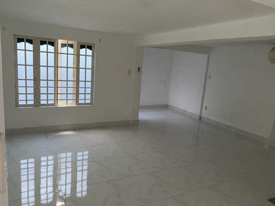 .nhà núi thành sát mặt tiền, ô tô đậu cửa, 78m2, 4 tầng, 5.x tỷ 2