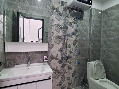 Bán nhà xóm trung - 193 văn cao, 40m x 3 tầng mới tinh, giá 2.59 tỉ cực chất lượng 4