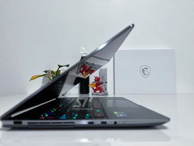 Laptop Msi Creater Z16P B12Umst 229Vn 0
