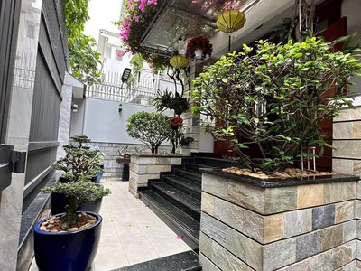 Biệt thự cao cấp 4 tầng 1 t hầm. khu siêu giầu an phú. giá chỉ 55 tỷ 1