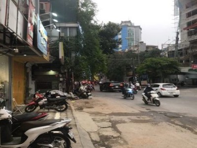 Chính chủ cần cho thuê nhà mặt phố thụy khuê 4