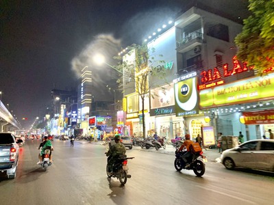 Mình cần cho thuê nhà mặt phố nguyễn trãi thanh xuân, mặt tiền rộng 6m 0