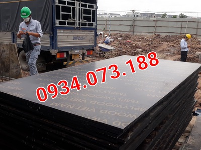 Ván cốp pha phủ phim tại Cần Thơ 3