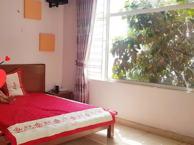 Nhà phân lô, căn góc cực đẹp 654 ngô gia tự, 40m 4 tầng giá 4.3 tỉ kinh doanh tốt 2