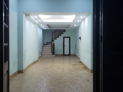 Cho thuê mặt bằng tầng 1 mặt ngõ 6 mạc thái tổ,phường yên hòa,quận cầu giấy ,hà nội. 4