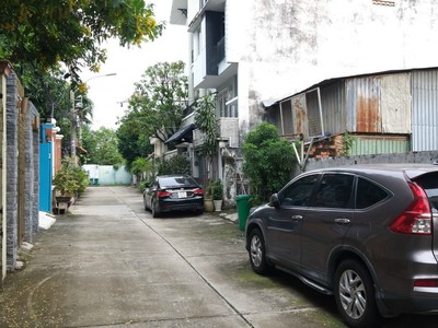 Bán lô đất đường thông 6m ra trần não 200m, p.bình an, tp.thủ đức  q2 , dt 112.8m2  10,65x10.58 . 1