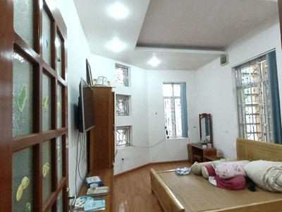 Bán nhà 3 tầng mặt tiền 10m trung tâm phường Ngọc Trạo 2