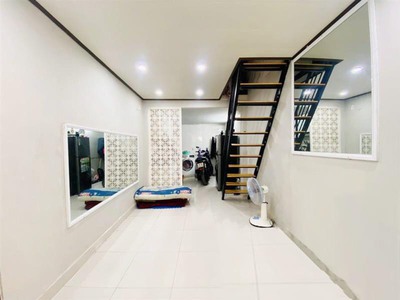 Bán nhà 2 tầng ngõ 229 Miếu Hai Xã, Lê Chân 1