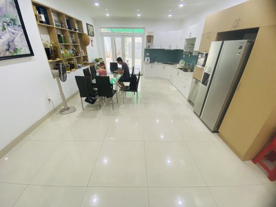 Bán nhà hẻm xe hơi hoàng hoa thám diện tích khủng gần 130m2 ngang 5,5m nhỉnh 11 tỷ tl 2