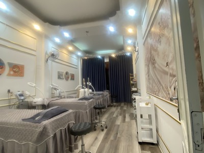 Chính chủ cần sang nhượng thanh lý spa 180c thái thịnh 4