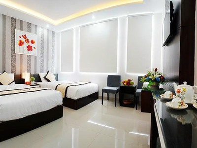 Chinh chủ bán khách sạn biển mỹ khê mặt tièn nguyễn văn thoại khu du lịch sầm uất số 1 biển mỹ khê. 1