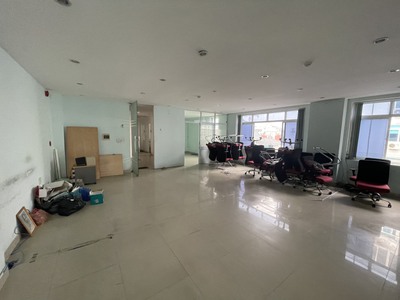 Cho thuê văn phòng tuyến 1 Lê Hồng Phong giá siêu rẻ 1