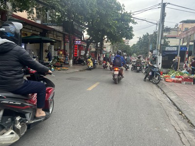 Biệt thự phố tư đình, long biên chỉ 6,8 tỷ. 85m, mt 8,5m, ô tô thông, kinh doanh, lô góc, 3