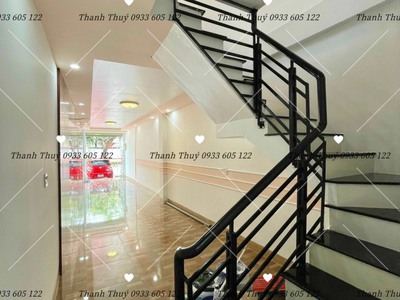 Nhà lầu - mặt tiền - trần phú        vị trí đẹp 2