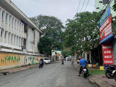 Bán Nhà MẶT TIỀN HỒ BÁ PHẤN - Nhà Còn Mới Ở Ngay - Ngang 5m 4
