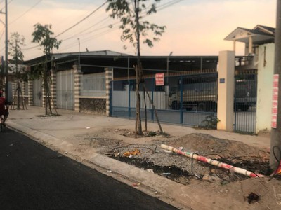 Còn 1 lô 300m nằm ngay trung tâm bán nhanh cho ai có thiện chí mua 1