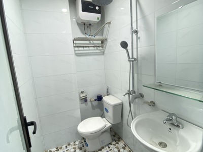 75m xây 5 tầng dòng tiền 650 triệu 1 năm. giá 11,5 tỷ. chính chủ mót bán nhà xuân thủy cầu giấy. 3
