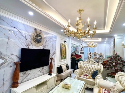 Nhà mặt phố- giá phân lô- nội thất đẳng cấp   kinh doanh đỉnh 4