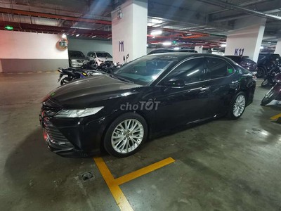 Toyota camry 2.5q 2019 đen, siêu lướt odo 13,000km 2