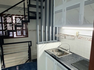 Bán nhà 4 tầng hẻm xe hơi Quang Trung cách biển Nha Trang 279m 2