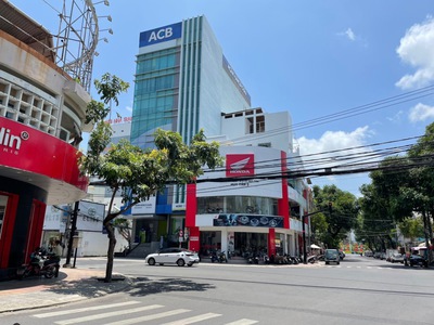 Bán nhà 4 tầng hẻm xe hơi Quang Trung cách biển Nha Trang 279m 4