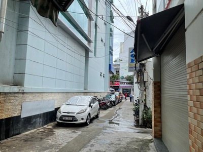 Bán nhà 4 tầng hẻm xe hơi Quang Trung cách biển Nha Trang 279m 3