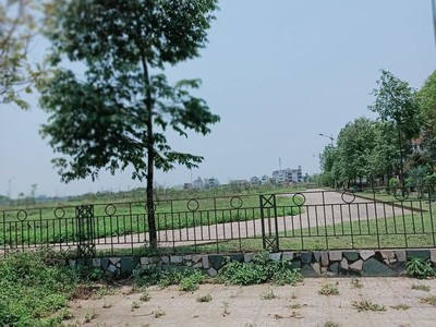 Bán nhà 2 tầng phường Đông Sơn ngay mặt bằng Hồ Sen 1