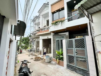 Nhà Lầu Mới - Hẻm 135 Đồng Văn Cống - Giá Tốt Tháng 4 0