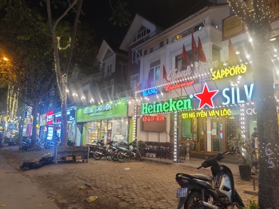 Cho thuê mặt Bằng 240m2 MT15m2 sàn thông, đầy đủ nội thất chỉ việc kinh doanh nhà hàng, cafe 2