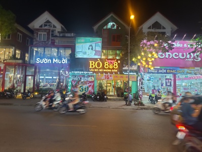 Cho thuê mặt Bằng 240m2 MT15m2 sàn thông, đầy đủ nội thất chỉ việc kinh doanh nhà hàng, cafe 4